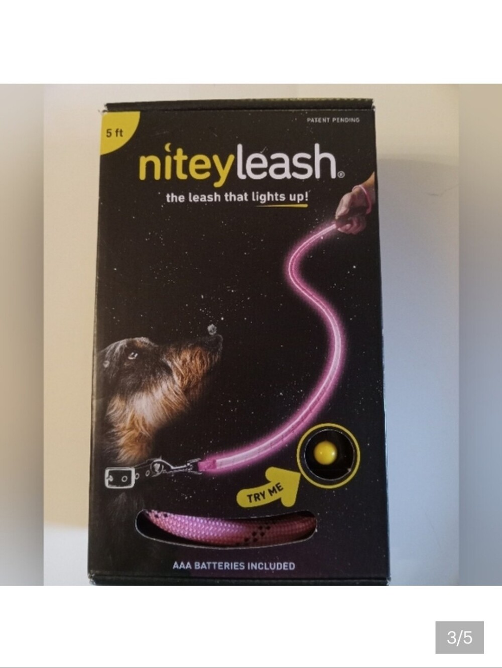 Niteyleash Pink Pet Leash 5Ft. New in box.Box. includes 3AAA  Batteries. FF241